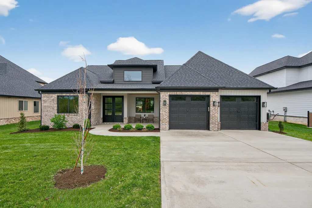570 Saffron Lane Versailles KY 40383