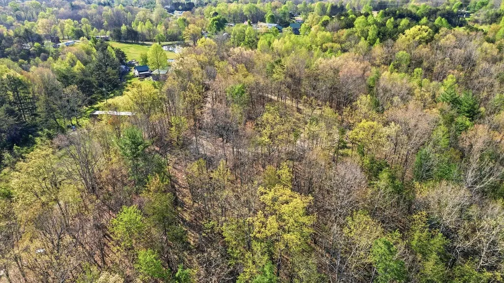 56 H King Road Strunk KY 42649