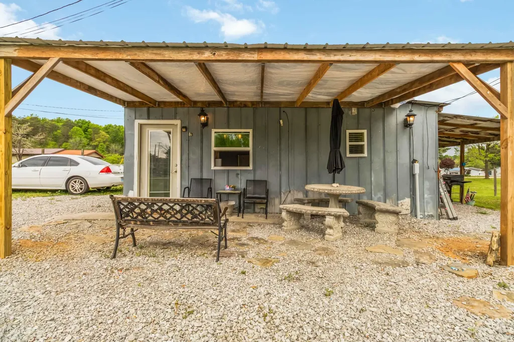 84 Sycamore Street Burnside KY 42519