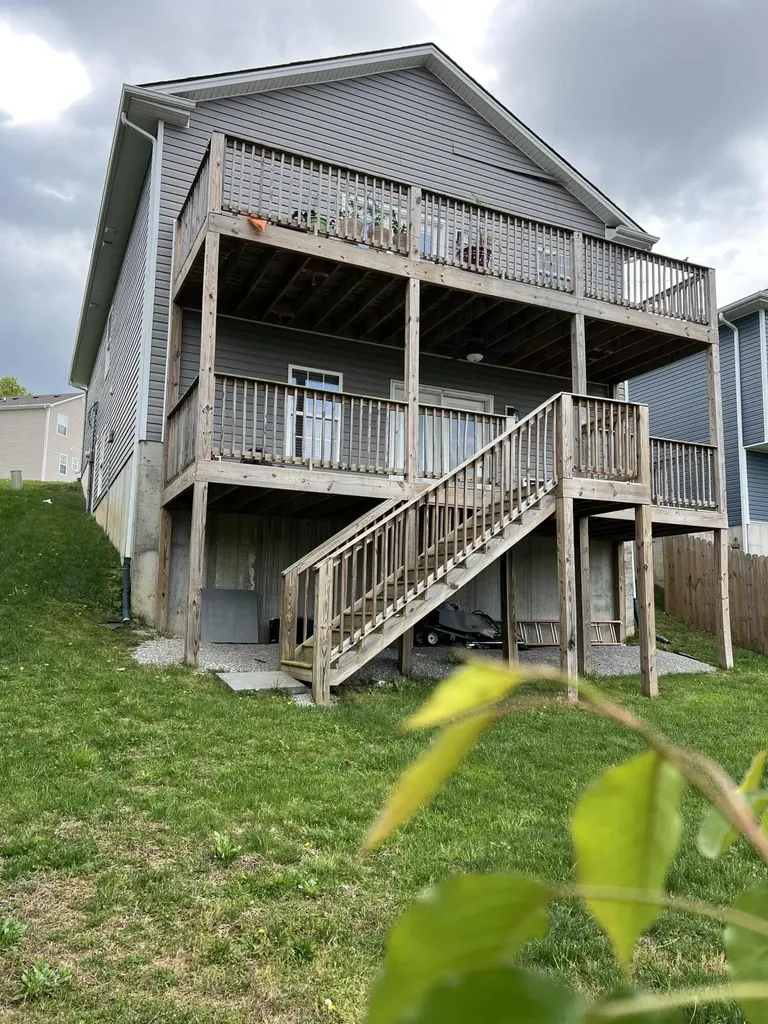 200 Dubuy Drive Winchester KY 40391