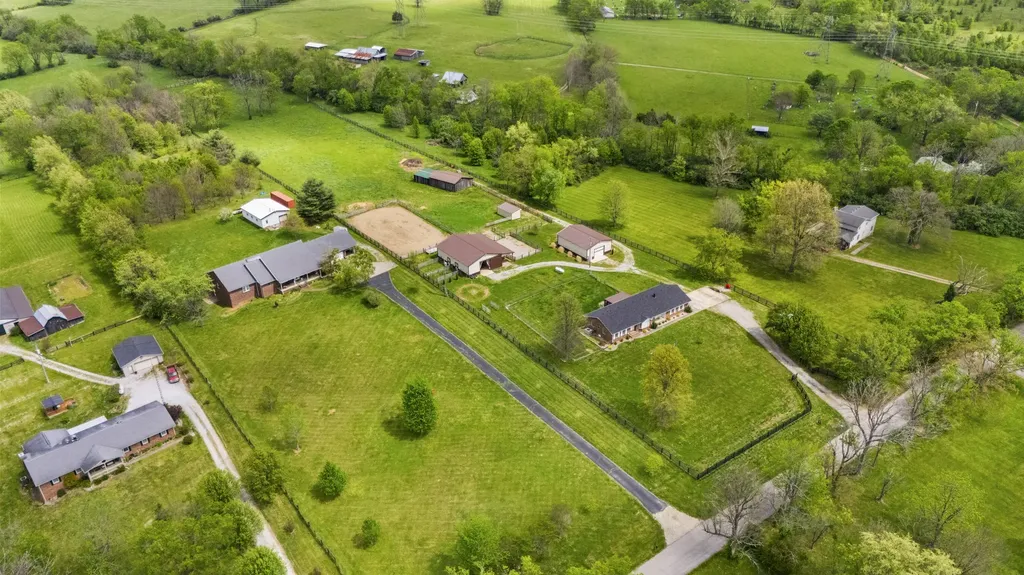 2426 Mccauley Road Wilmore KY 40390