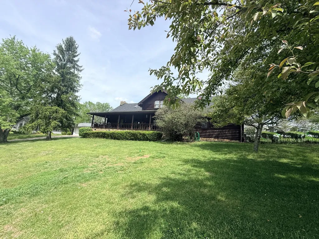 2006 Longview Drive Georgetown KY 40324