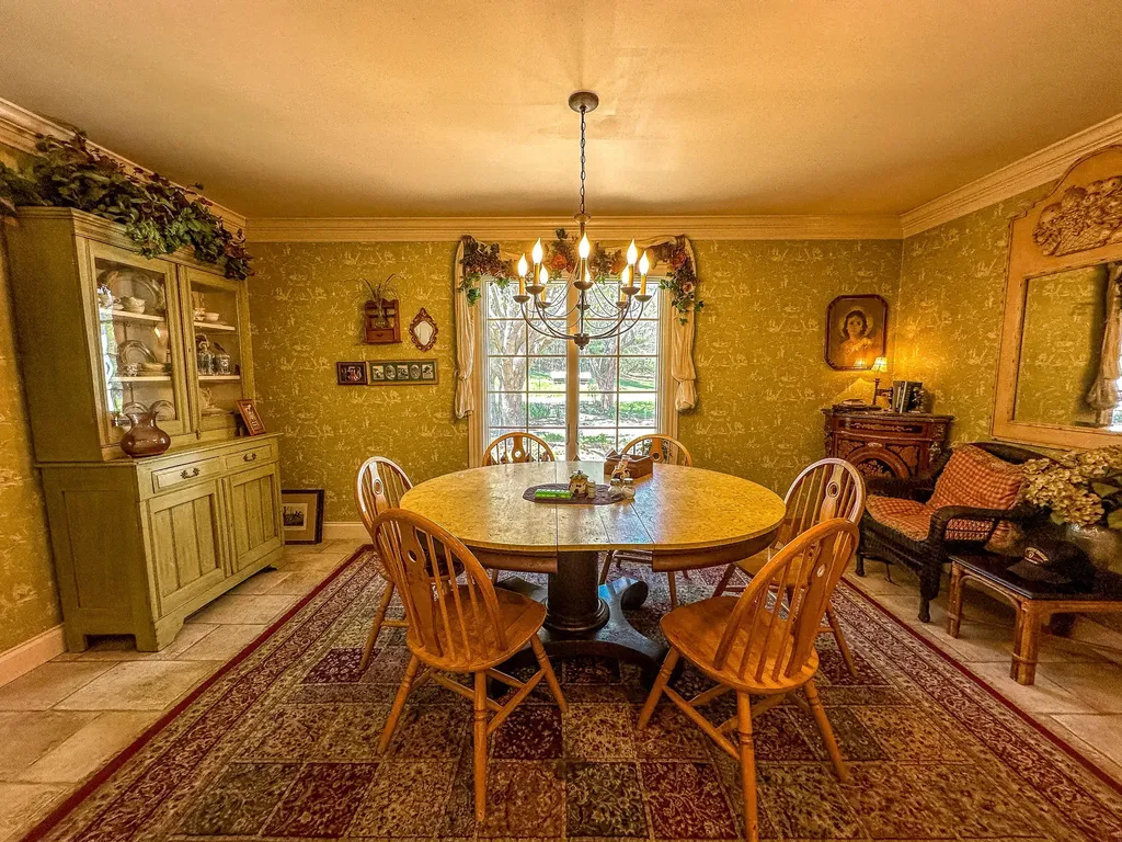 5686 Slate Lick Road London KY 40741