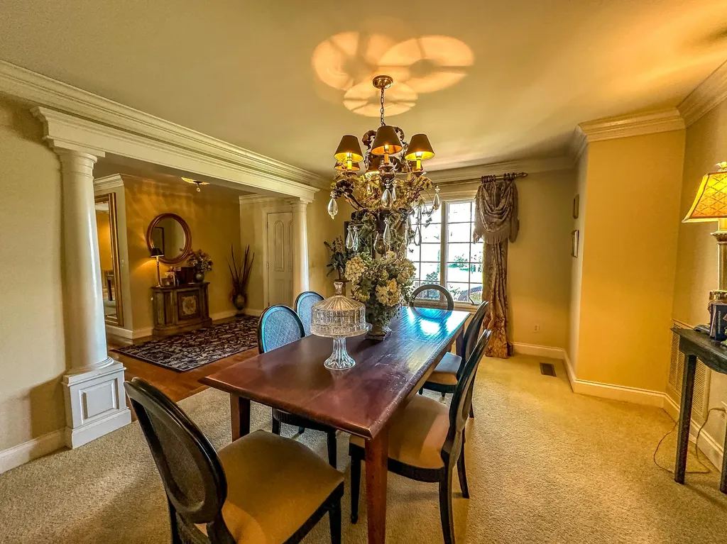 5686 Slate Lick Road London KY 40741
