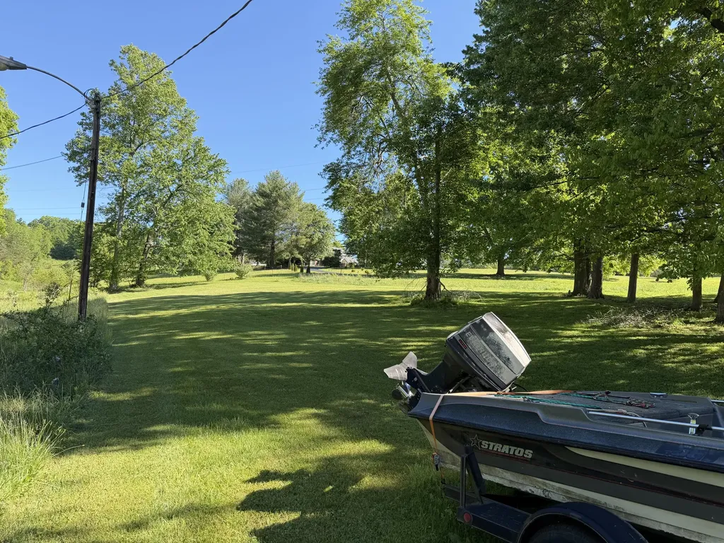 5686 Slate Lick Road London KY 40741
