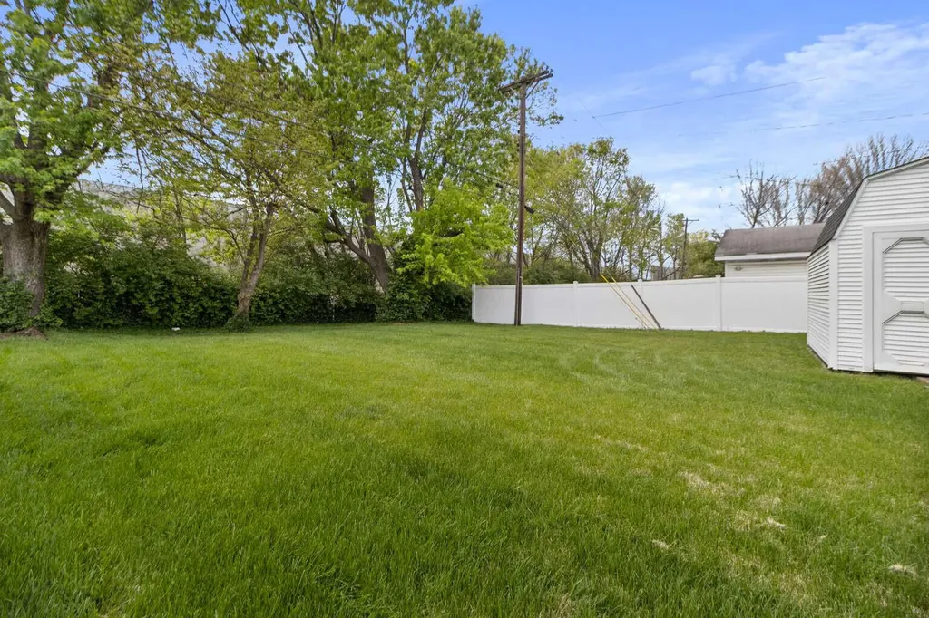 700 Eden Court Lexington KY 40505
