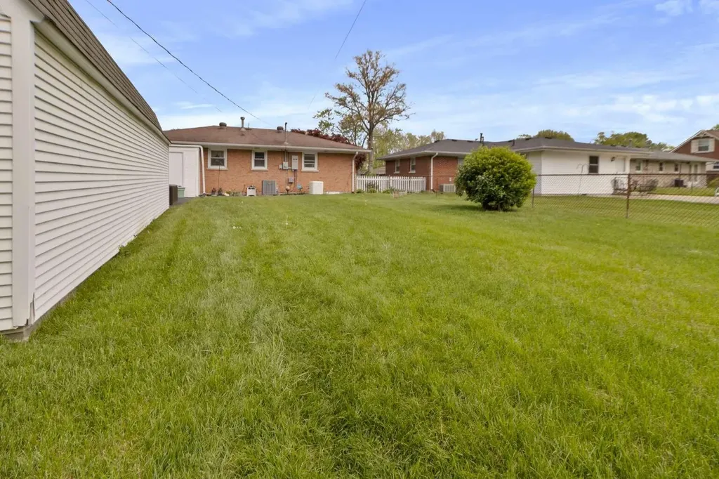 700 Eden Court Lexington KY 40505