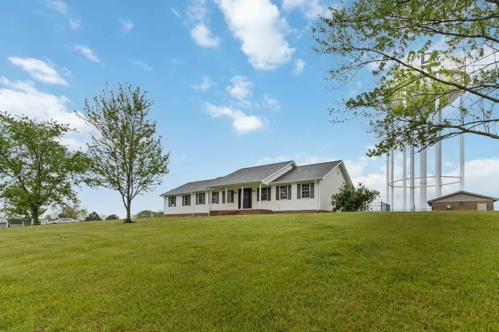 41 Tuggle Road Danville KY 40422