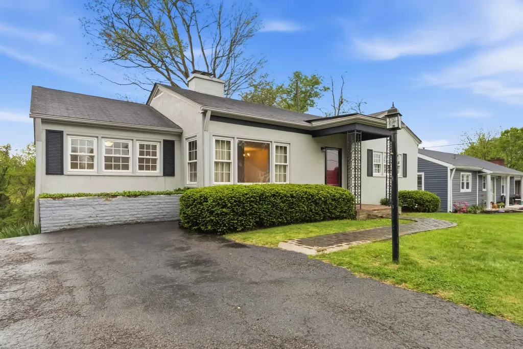 132 Rolling Hills Danville KY 40422