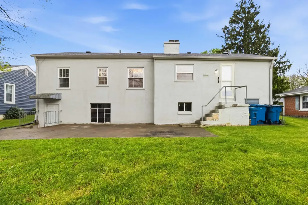 132 Rolling Hills Danville KY 40422