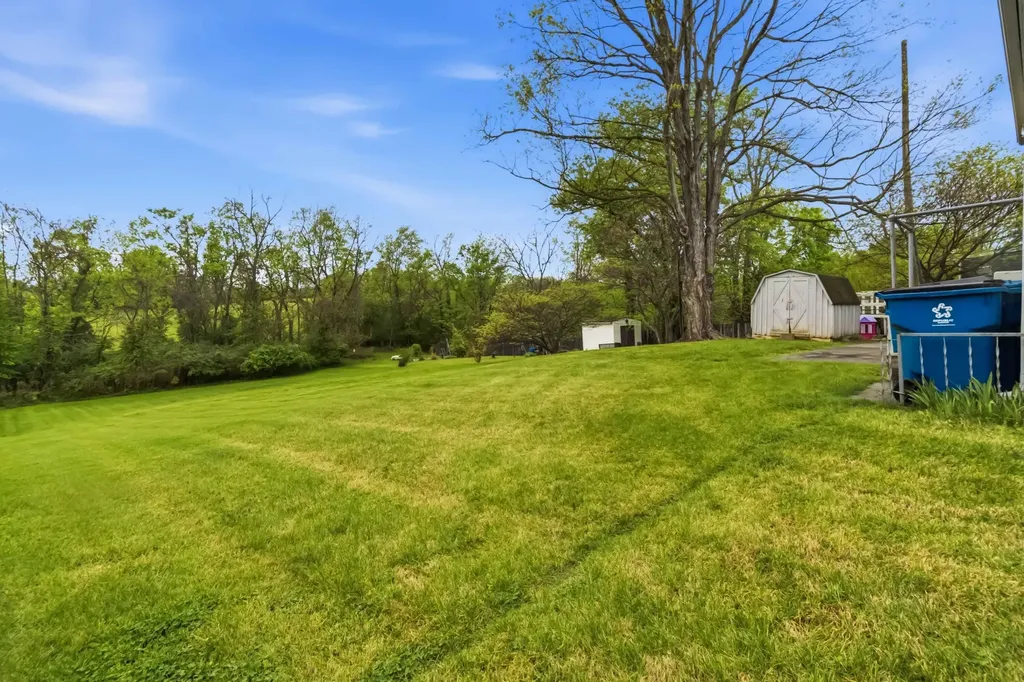132 Rolling Hills Danville KY 40422