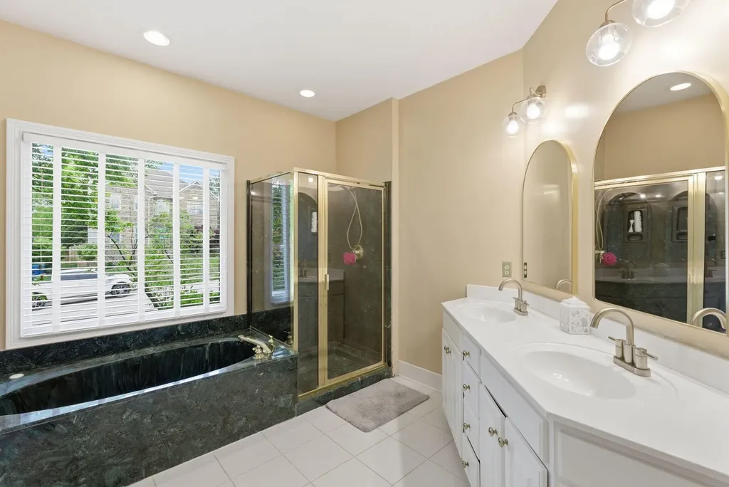 4224 Evergreen Drive Lexington KY 40513