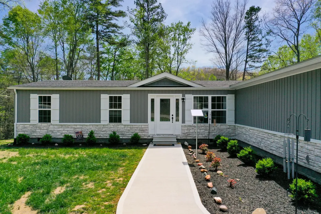 6129 Somerset Road London KY 40741