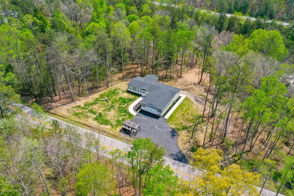 6129 Somerset Road London KY 40741