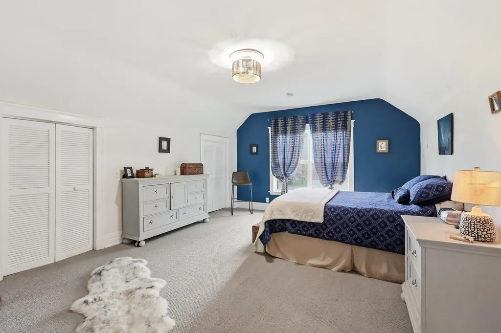 314 N Winter Street Midway KY 40347