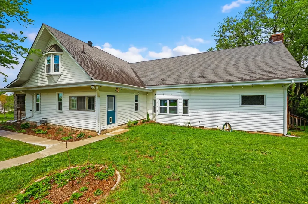 314 N Winter Street Midway KY 40347