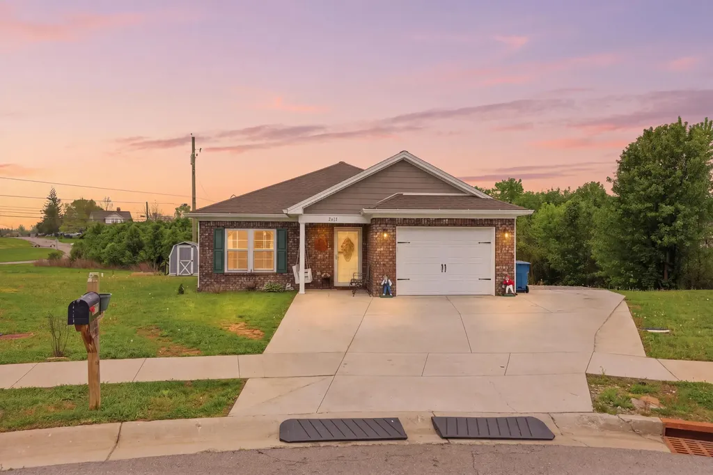 2017 Lucille Route Court Lawrenceburg KY 40342