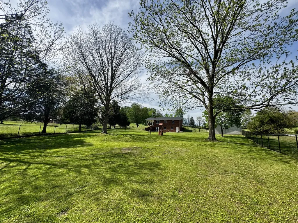 2221 Campground Road Somerset KY 42503