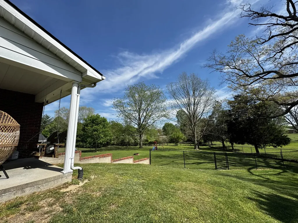 2221 Campground Road Somerset KY 42503