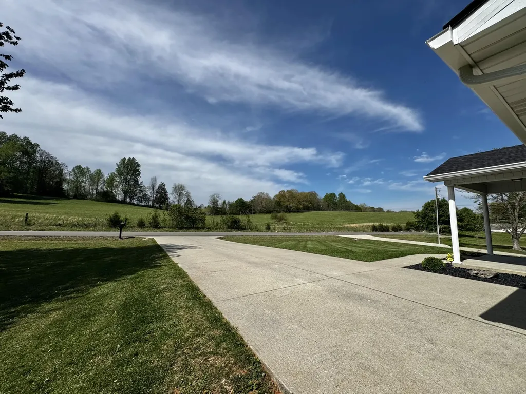 2221 Campground Road Somerset KY 42503