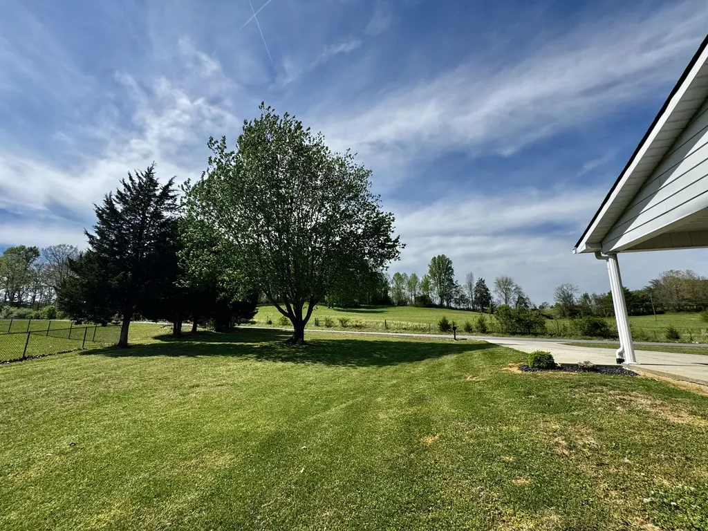 2221 Campground Road Somerset KY 42503