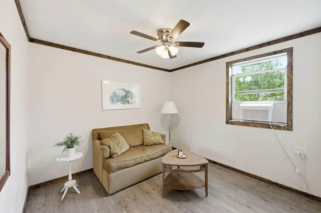4152 Winchester Road Irvine KY 40336