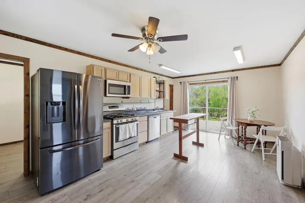 4152 Winchester Road Irvine KY 40336