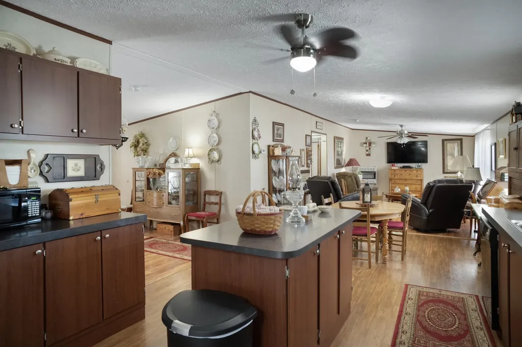 378 Cheyenne Road Sharpsburg KY 40374