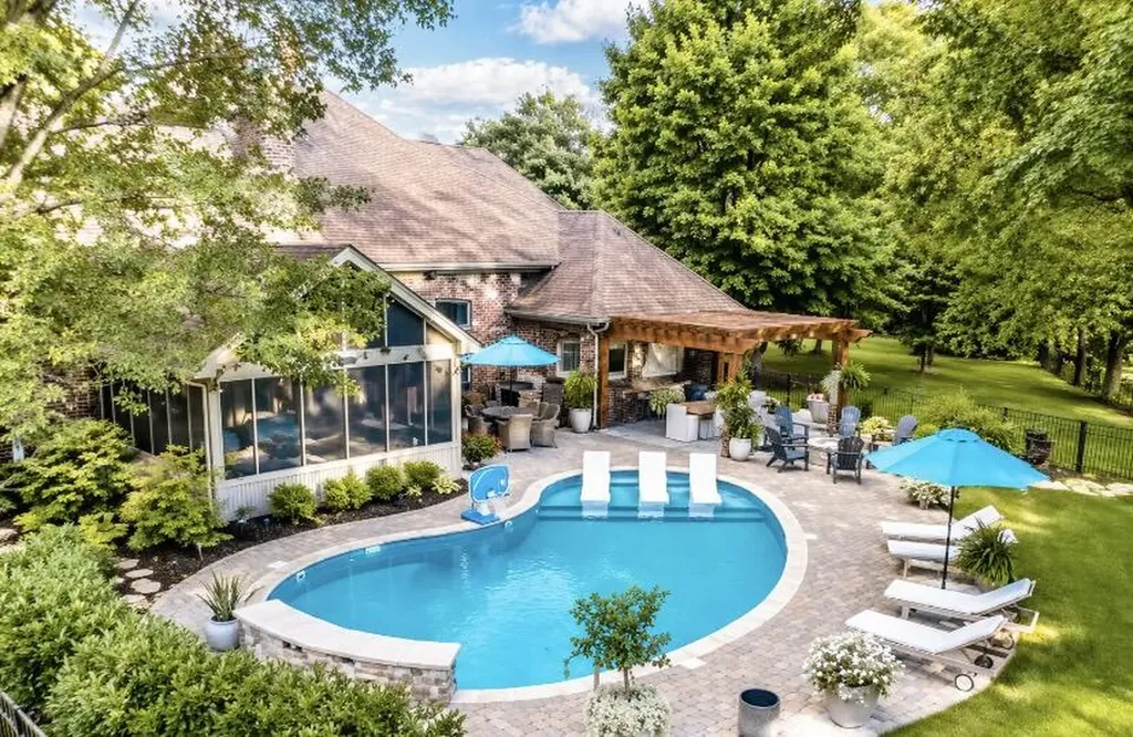 3640 Burning Tree Lane Lexington KY 40509