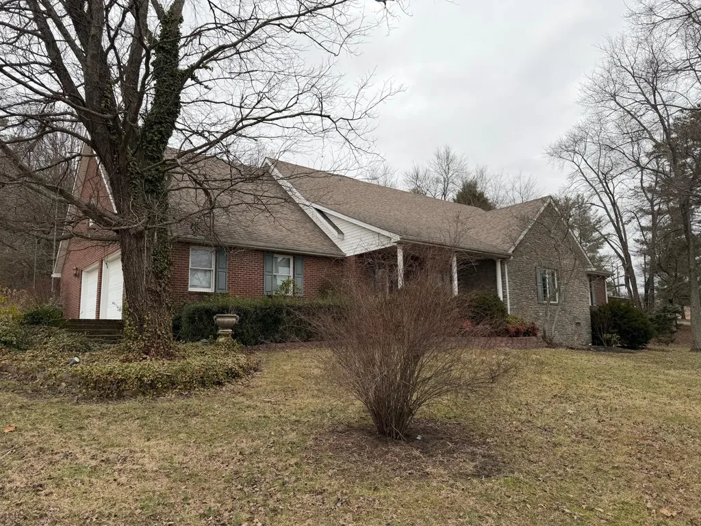 5686 Slate Lick Road London KY 40741