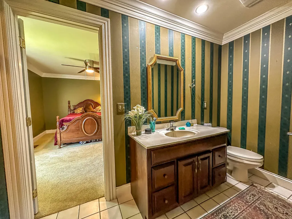 5686 Slate Lick Road London KY 40741