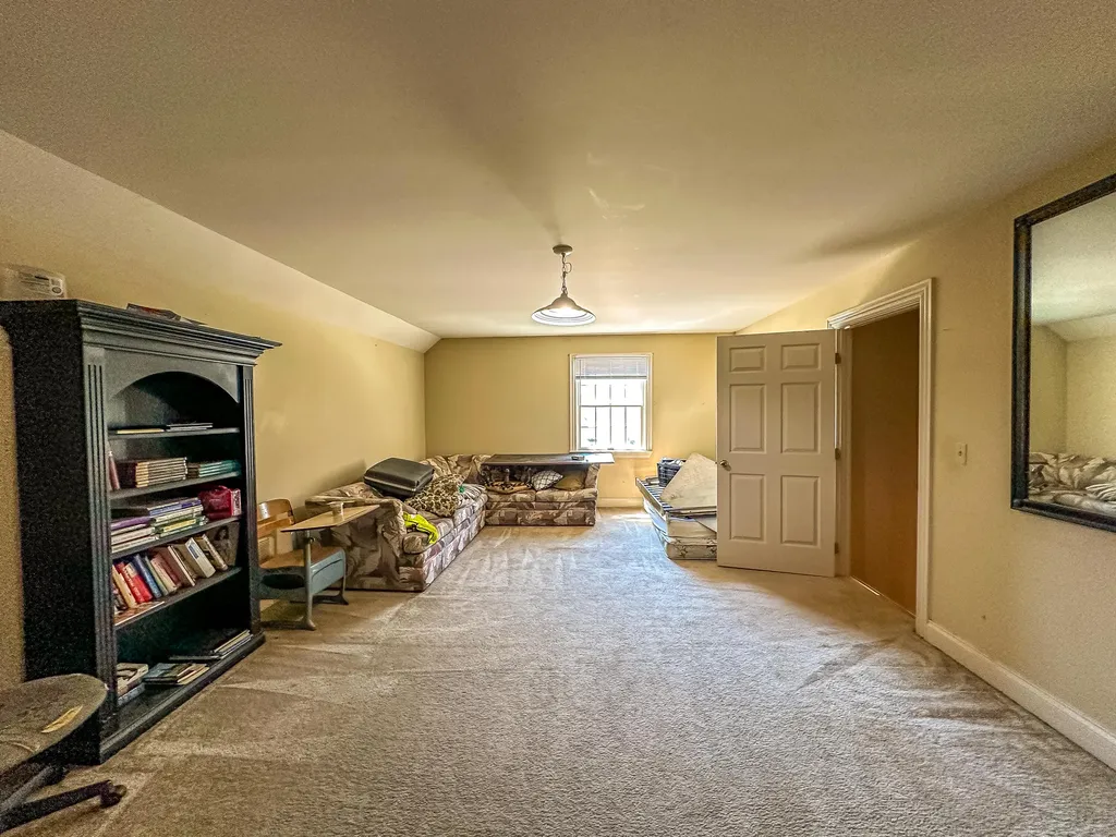 5686 Slate Lick Road London KY 40741