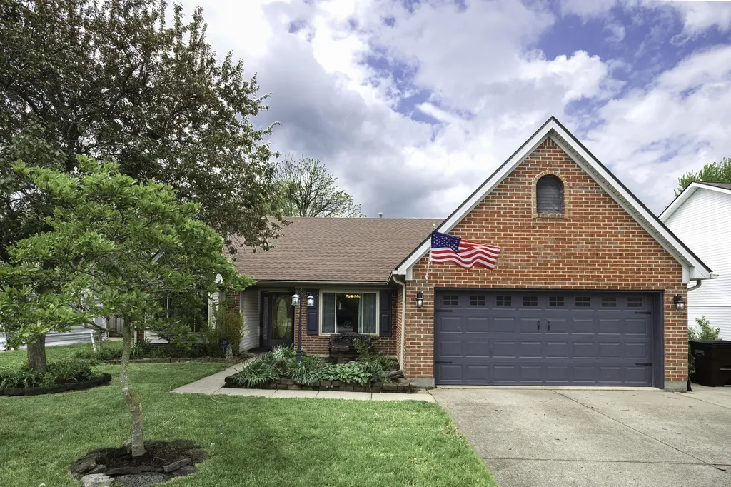 323 Dogwood Court Versailles KY 40383