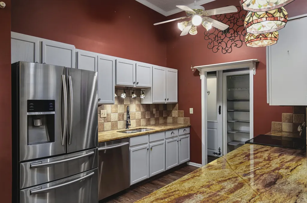 323 Dogwood Court Versailles KY 40383