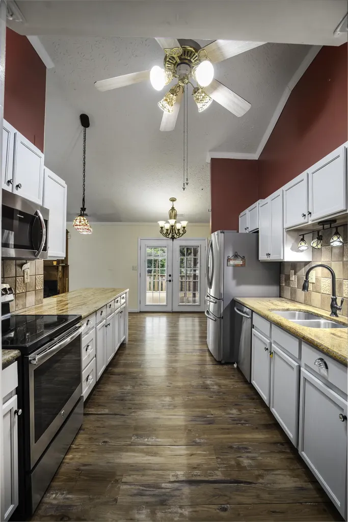 323 Dogwood Court Versailles KY 40383