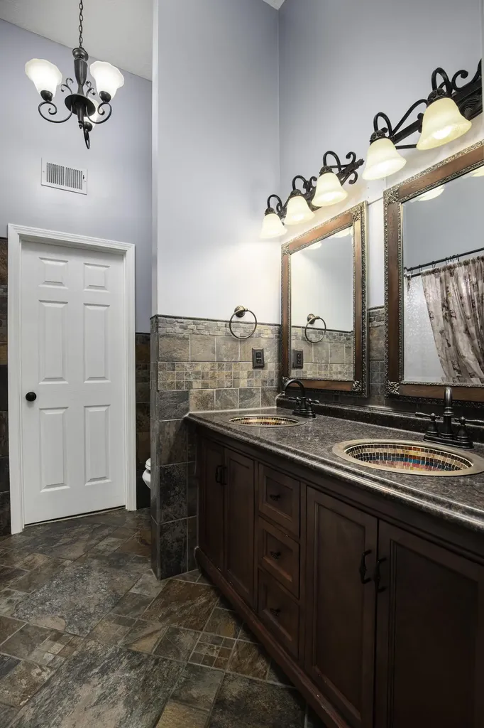 323 Dogwood Court Versailles KY 40383