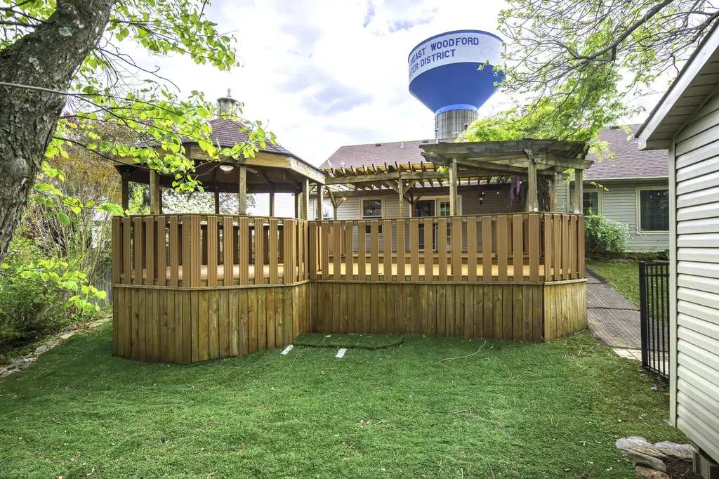 323 Dogwood Court Versailles KY 40383