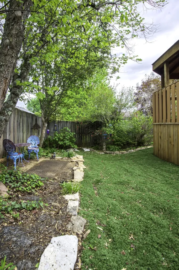 323 Dogwood Court Versailles KY 40383