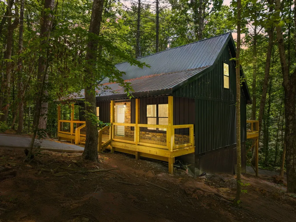 25 Joyful Springs Road Zoe KY 41397