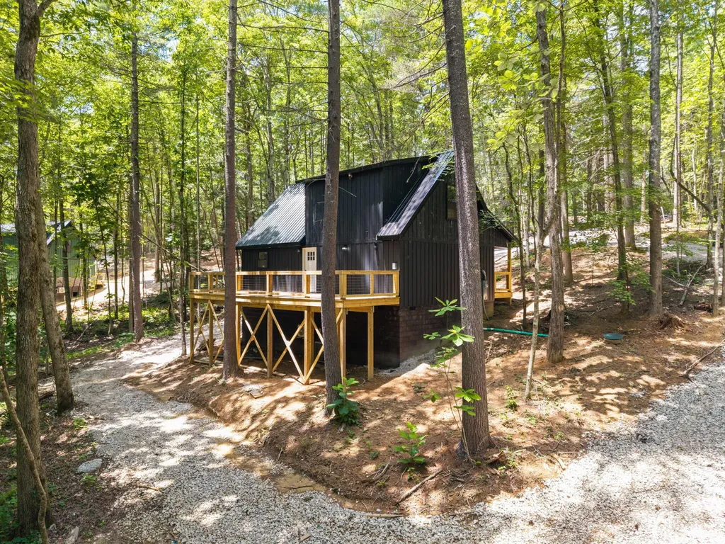 25 Joyful Springs Road Zoe KY 41397