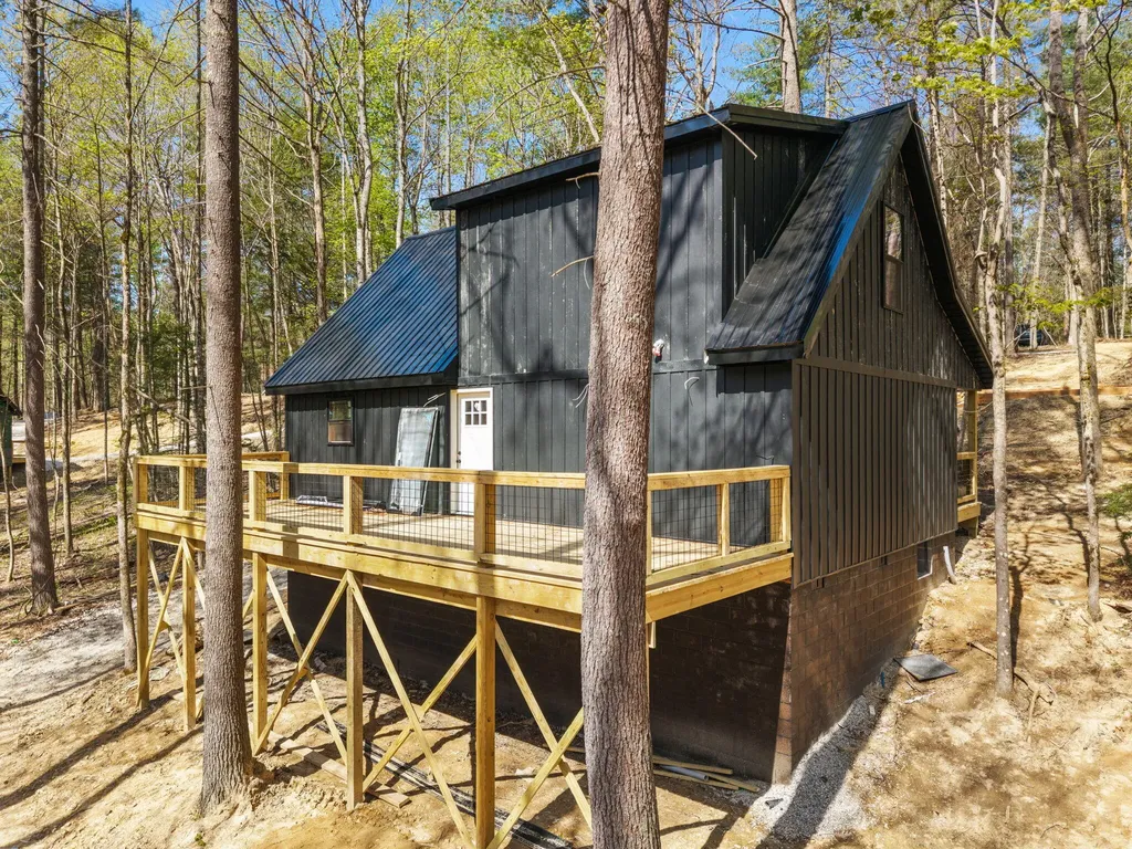 25 Joyful Springs Road Zoe KY 41397