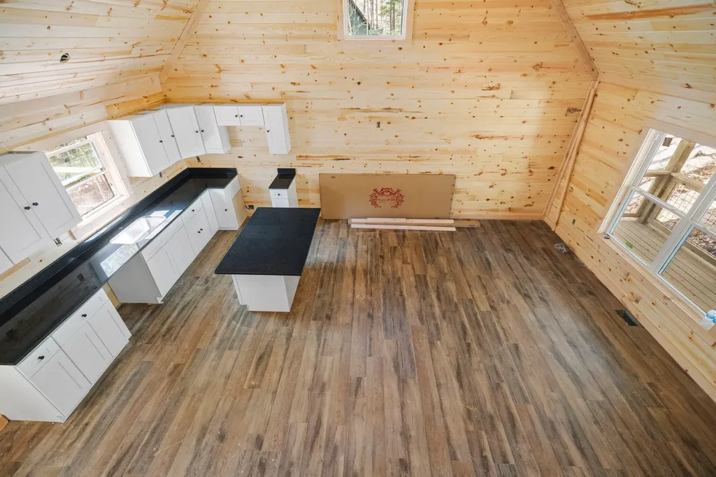 25 Joyful Springs Road Zoe KY 41397