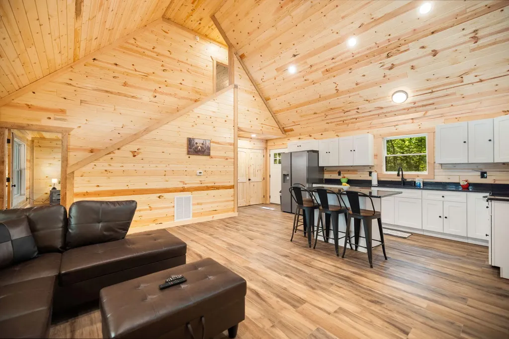 25 Joyful Springs Road Zoe KY 41397