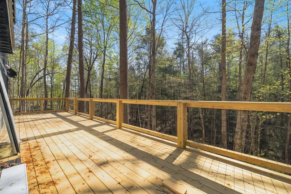 25 Joyful Springs Road Zoe KY 41397