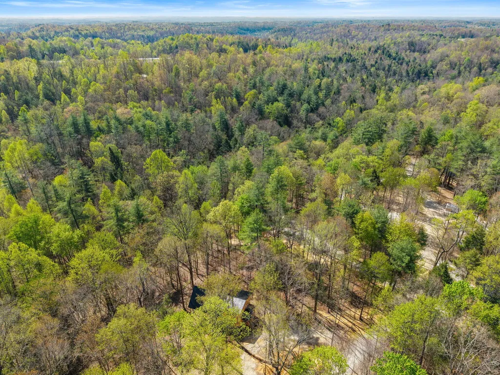 25 Joyful Springs Road Zoe KY 41397