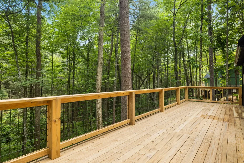25 Joyful Springs Road Zoe KY 41397