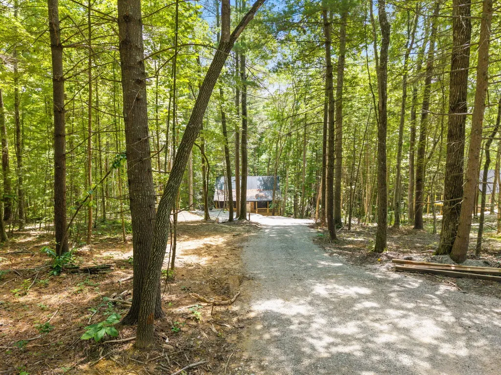 25 Joyful Springs Road Zoe KY 41397