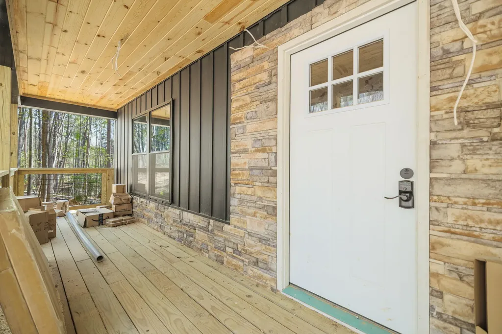 25 Joyful Springs Road Zoe KY 41397