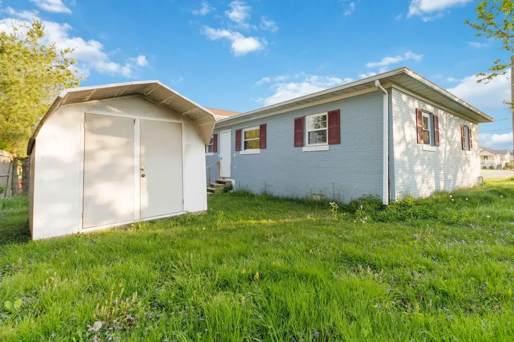 8797 State Highway 1232 Corbin KY 40701