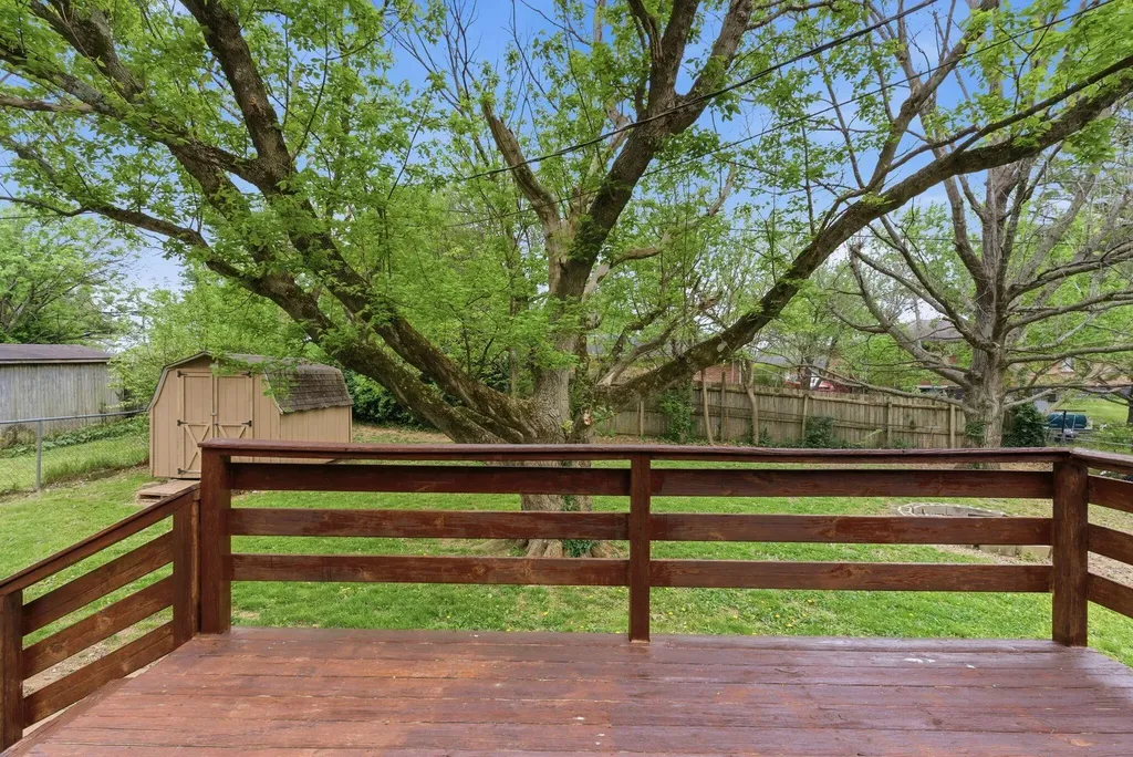 113 Dove Drive Lawrenceburg KY 40342
